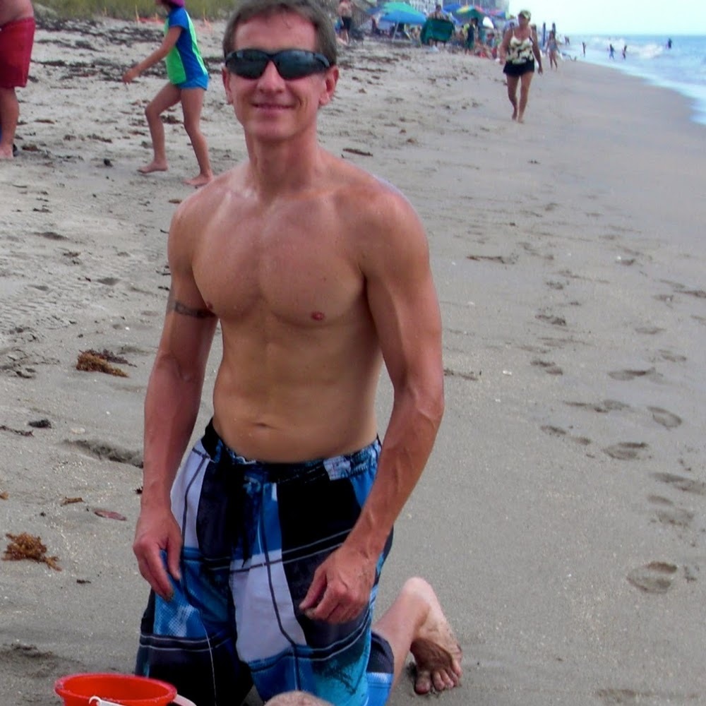 Meet your Posher, Eric